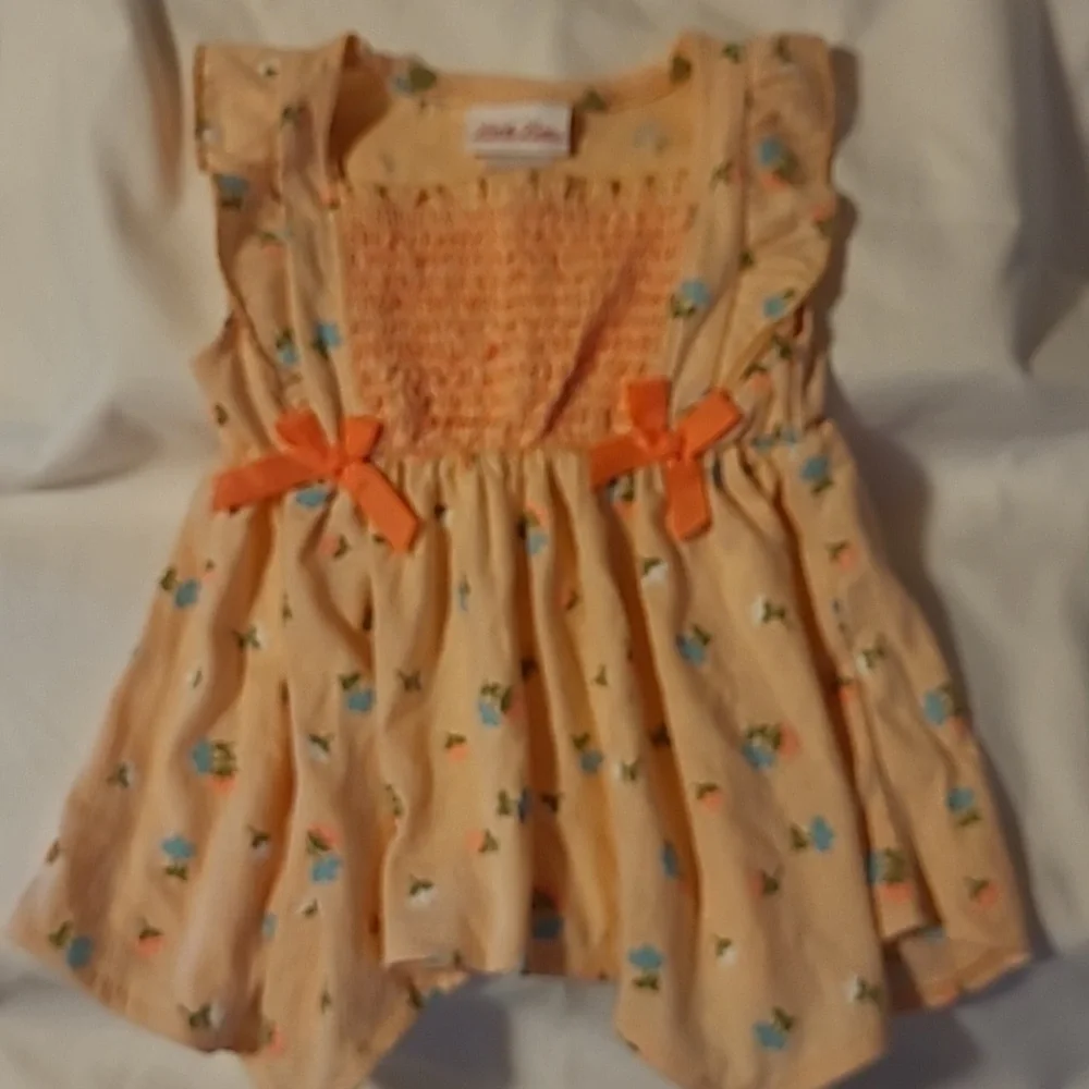 Little Lass* Smocked Front Dress* Peach/Floral Print* Sz 18 mo